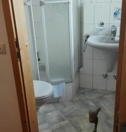 Forsthaus Taele - Gaestehaus Vom Schwarzwaldgasthaus Salenhof Titisee-Neustadt